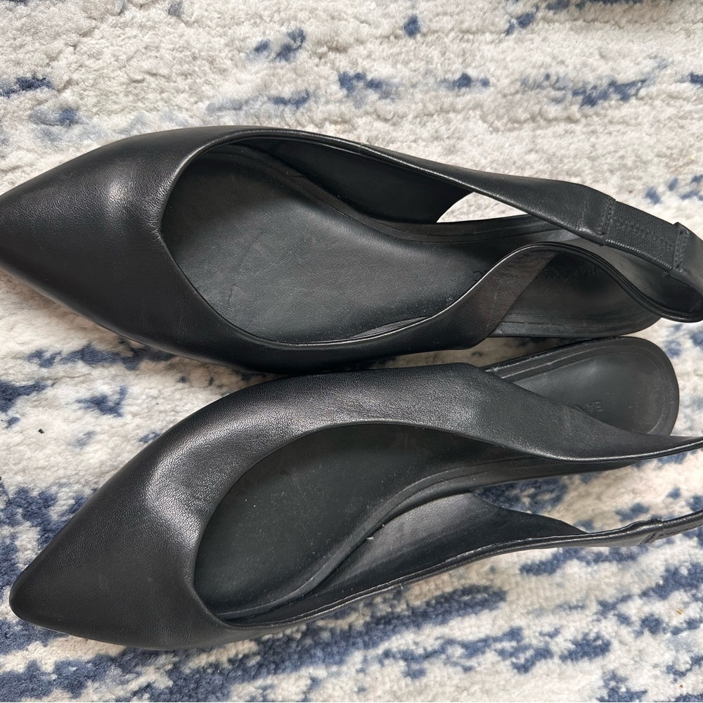 Banana Republic Black Flats